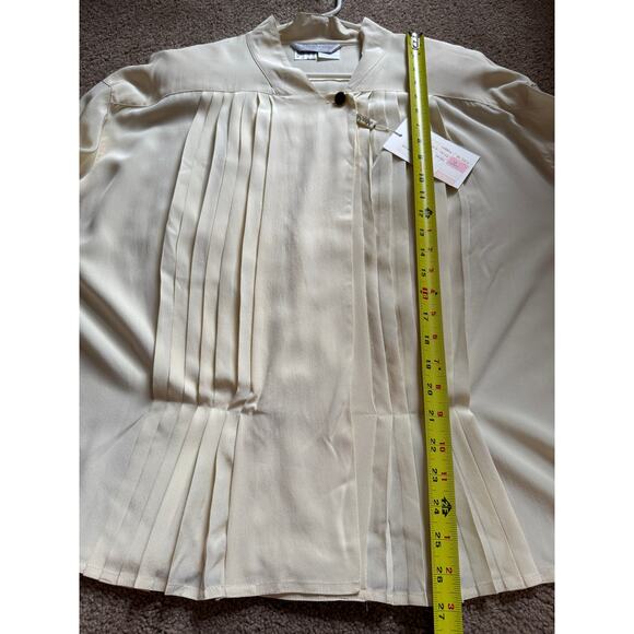 Max Mara 100% Silk Blouse Ivory Pleated Top Quiet Luxury Old Money Retro Classic - Picture 6 of 9